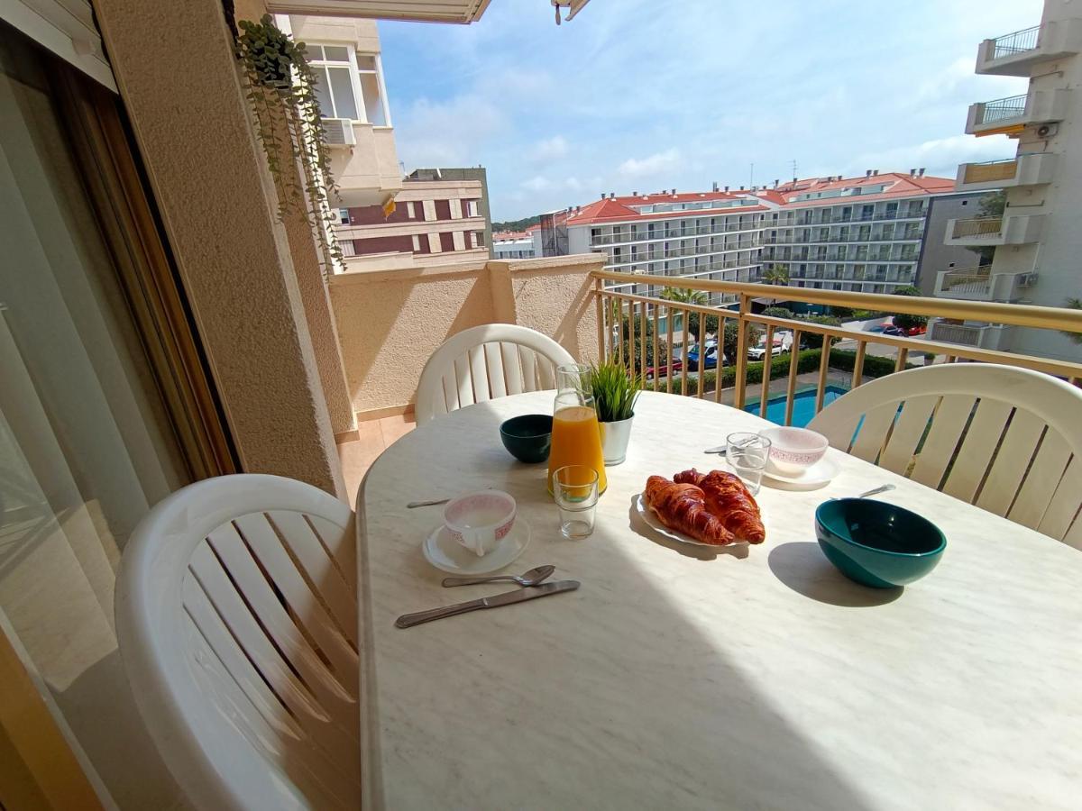 Jescamar Apartment ซาลอว์ ภายนอก รูปภาพ