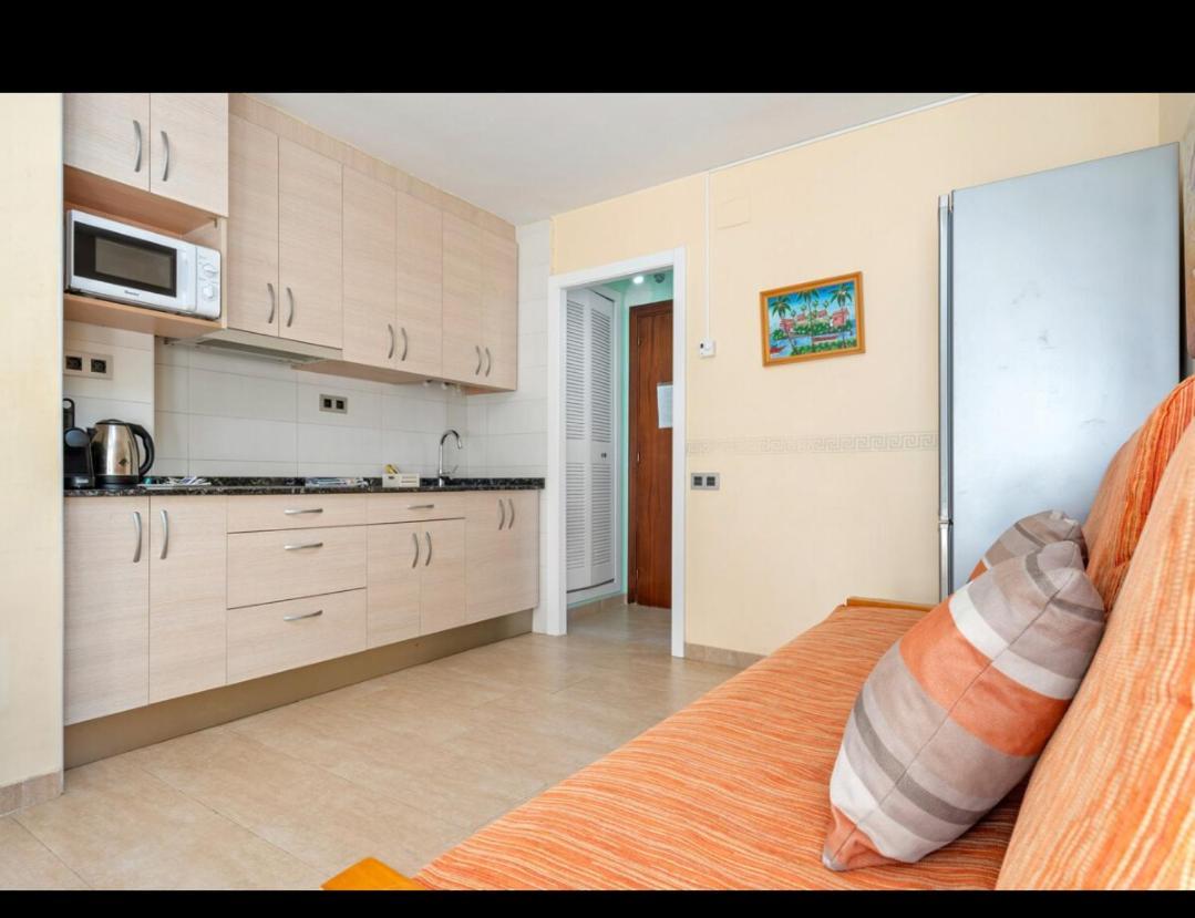 Jescamar Apartment ซาลอว์ ภายนอก รูปภาพ
