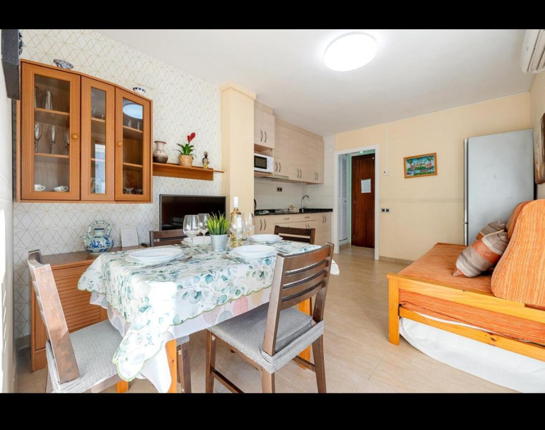 Jescamar Apartment ซาลอว์ ภายนอก รูปภาพ